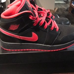 Air Jordan 1 Girls Mid